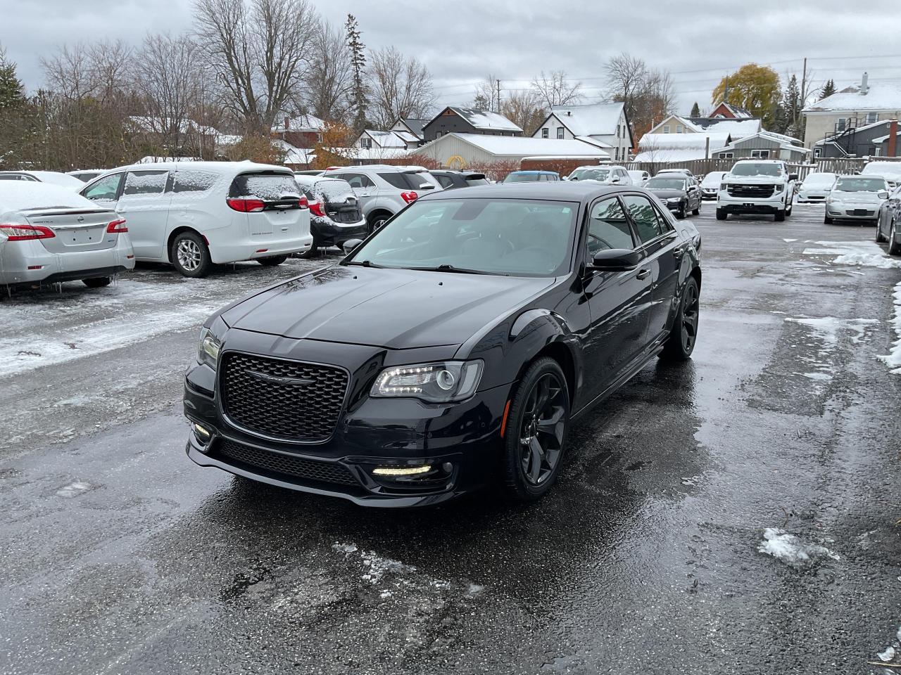 2022 Chrysler 300 Touring L 4dr Rear-Wheel Drive Sedan Photo