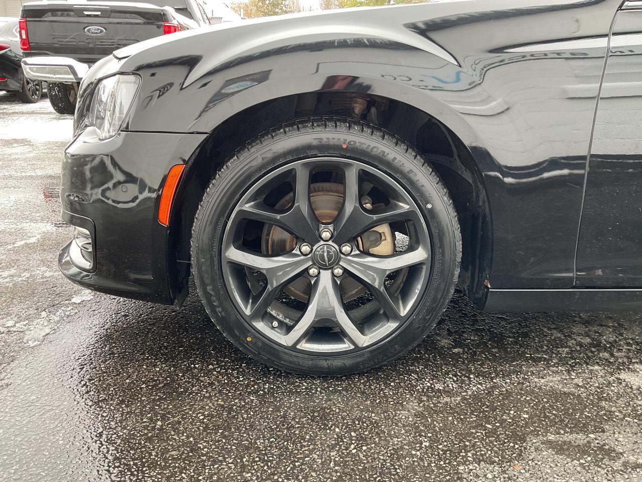 2022 Chrysler 300 Touring L 4dr Rear-Wheel Drive Sedan Photo