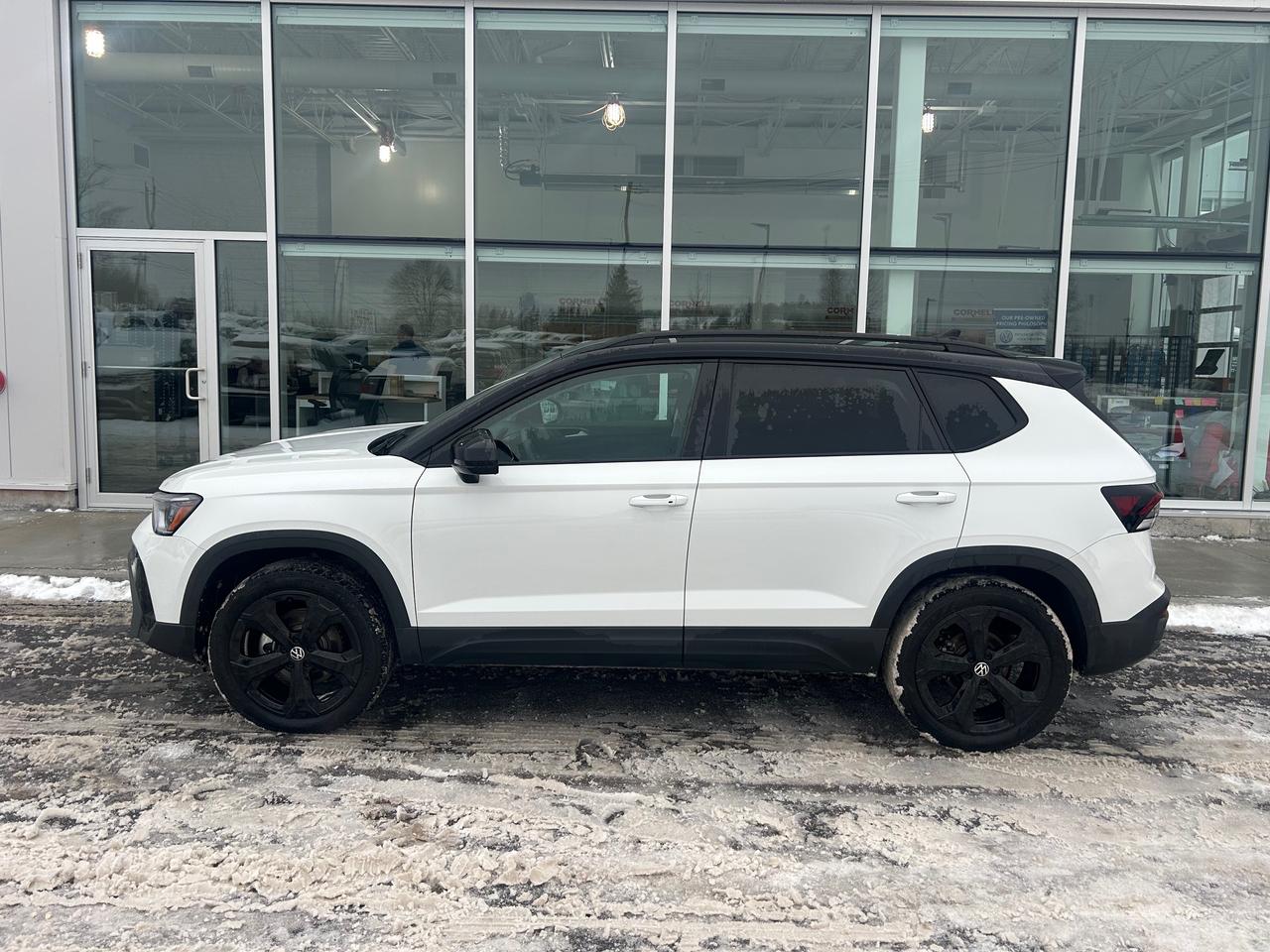 2025 Volkswagen Taos Comfortline Black Edition 4dr All-Wheel Drive 4MOTION Photo