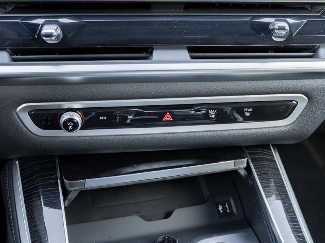 2026 BMW X5 M60i xDrive 4dr All-Wheel Drive Sports Activity Vehicle Photo