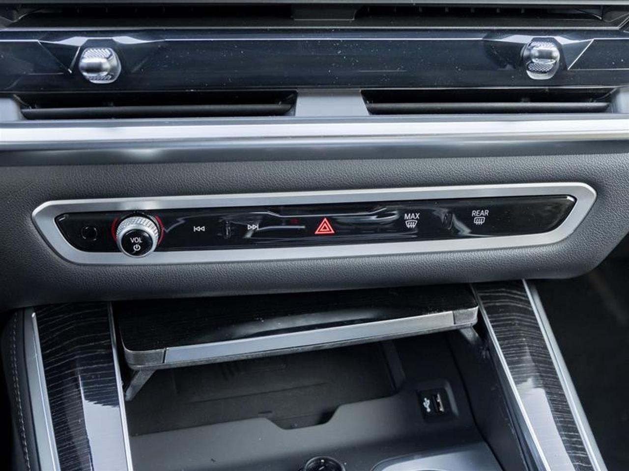 2026 BMW X5 M60i xDrive 4dr All-Wheel Drive Sports Activity Vehicle Photo