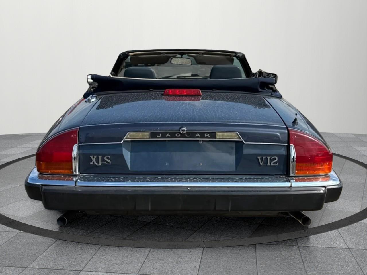 1989 Jaguar XJ  Photo