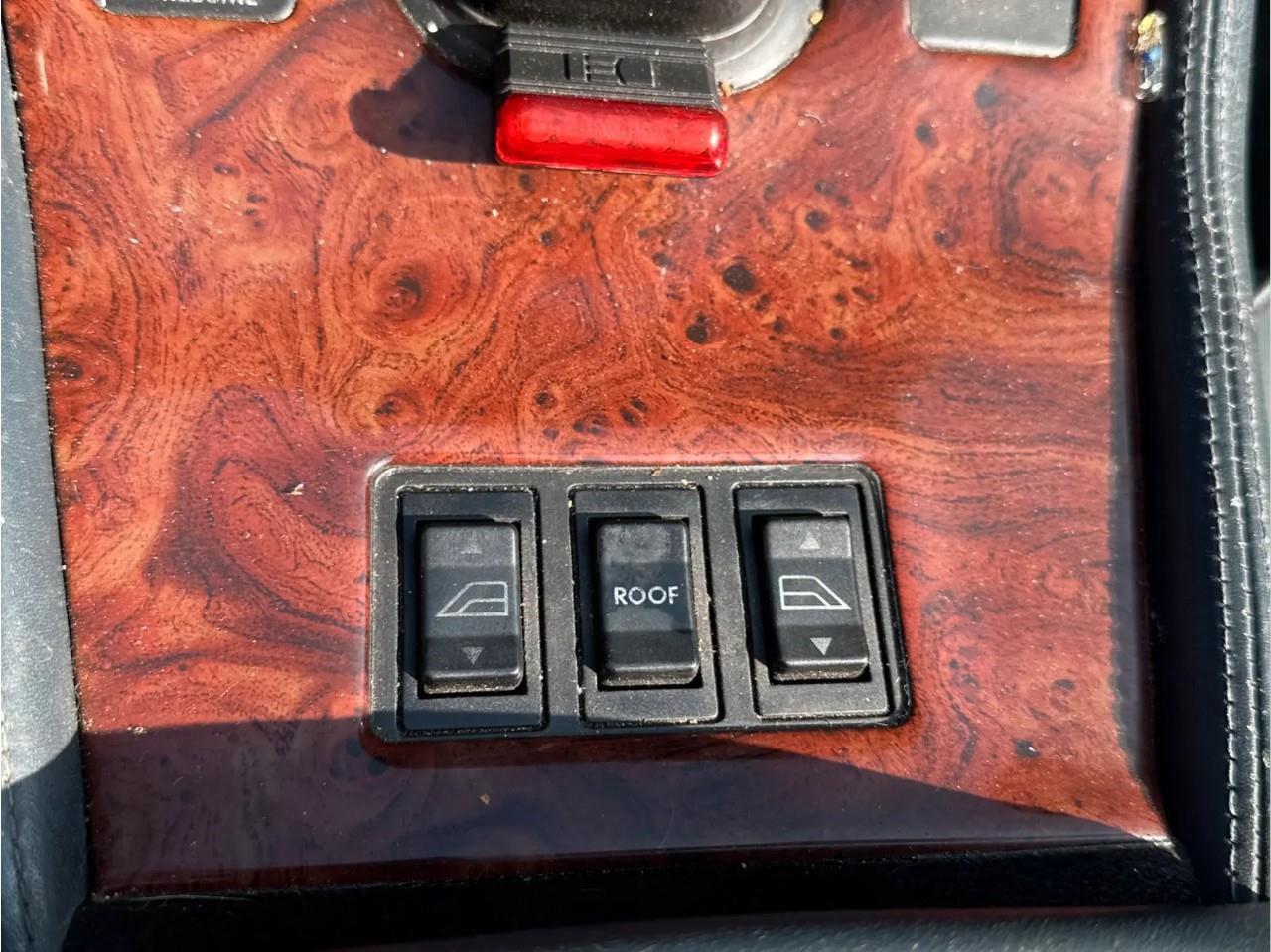 1989 Jaguar XJ  Photo