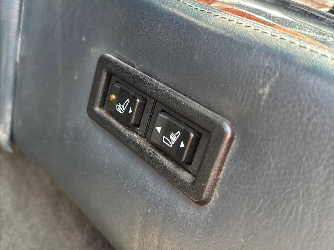 1989 Jaguar XJ  Photo