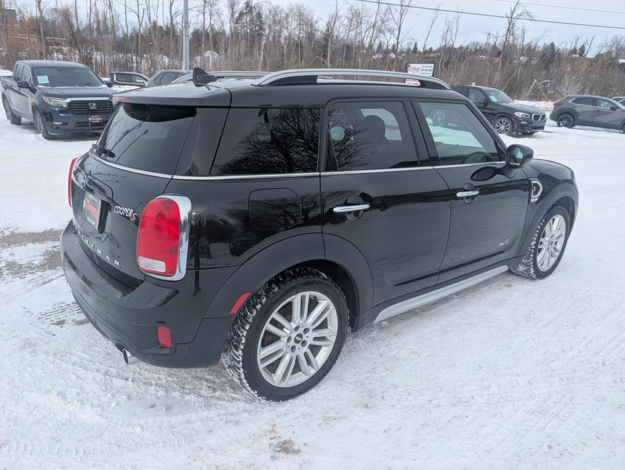 2020 MINI Countryman Cooper S 4dr All-Wheel Drive ALL4 Sport Utility Photo4