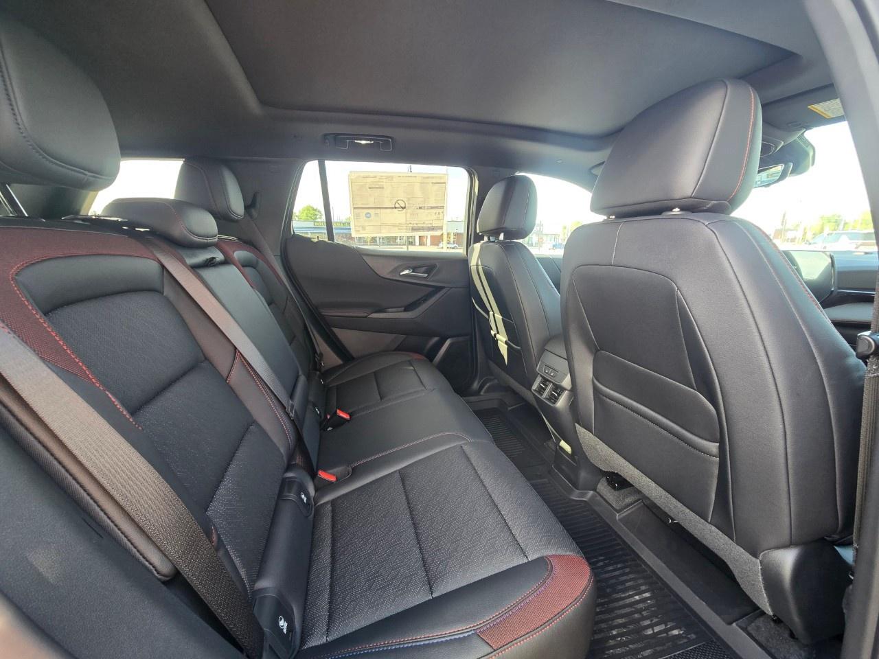 2026 Chevrolet Equinox AWD RS Photo
