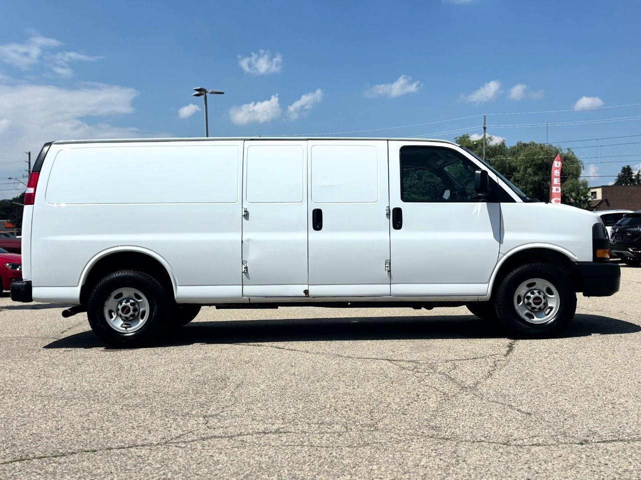 2020 GMC Savana 3500 Work Van Rear-Wheel Drive Extended Cargo Van Photo