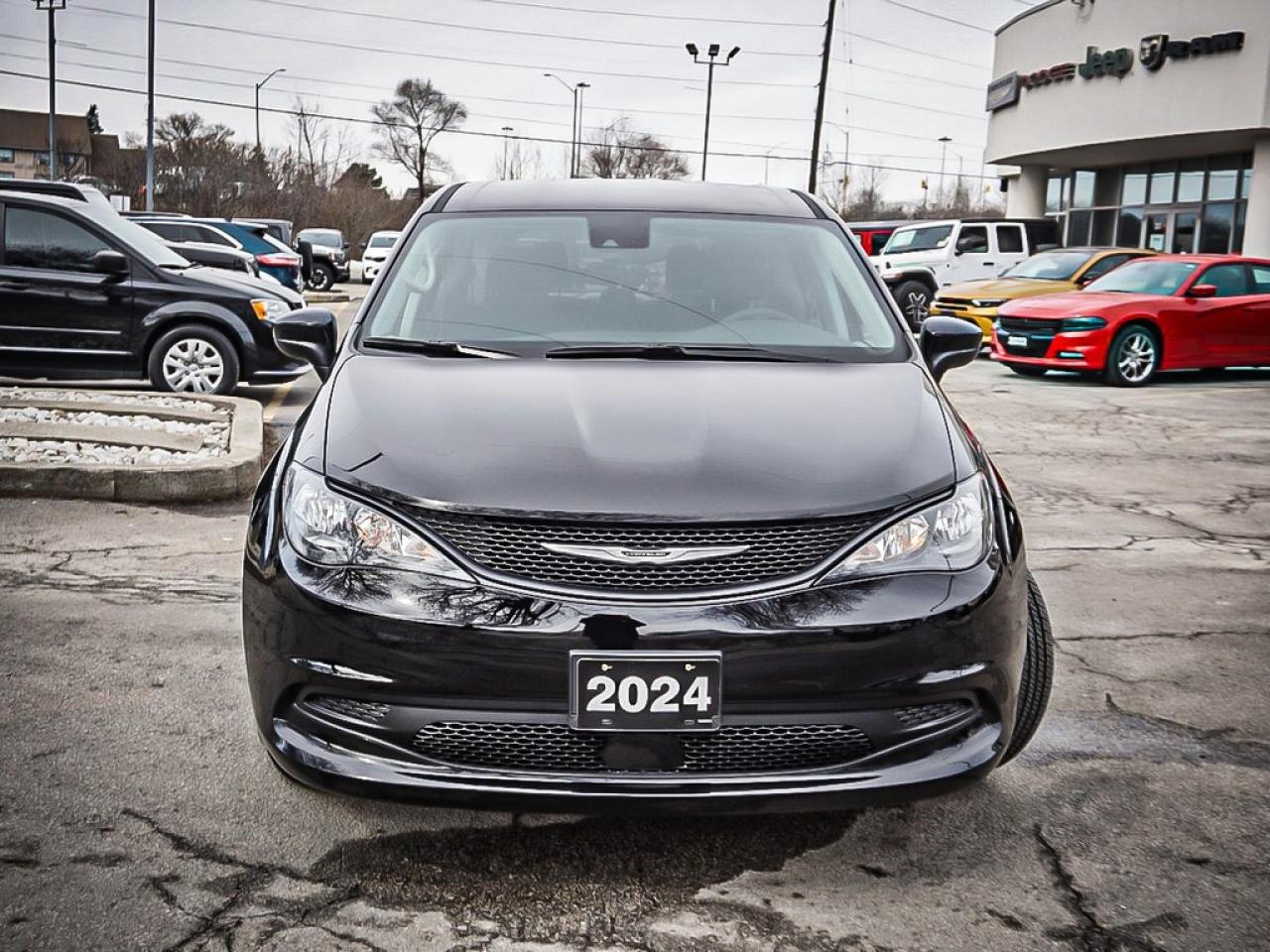 2024 Chrysler Grand Caravan  Photo