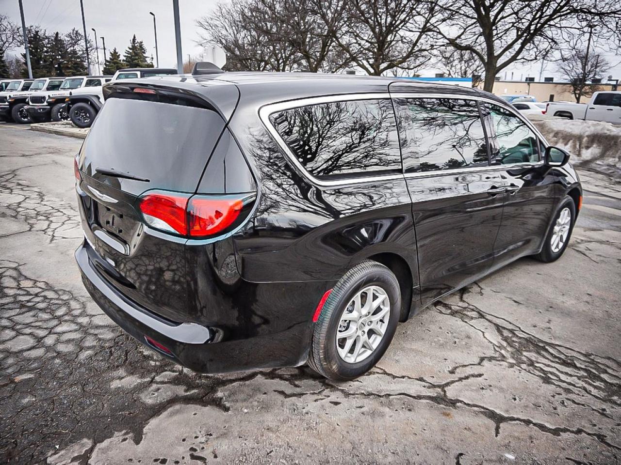 2024 Chrysler Grand Caravan  Photo