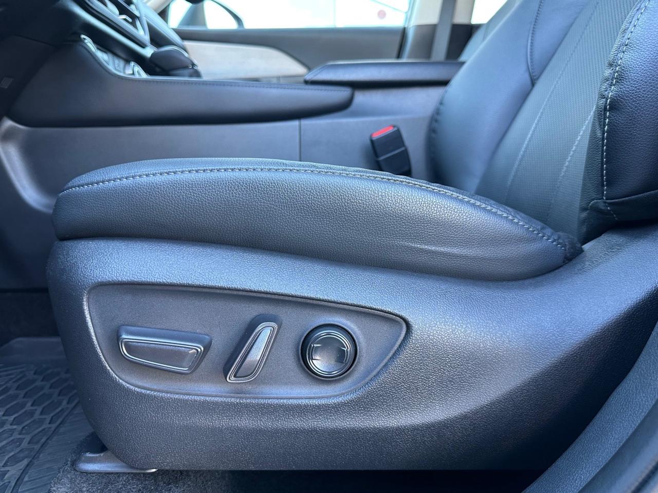 2024 Toyota Grand Highlander Hybrid Limited 4dr All-Wheel Drive Photo