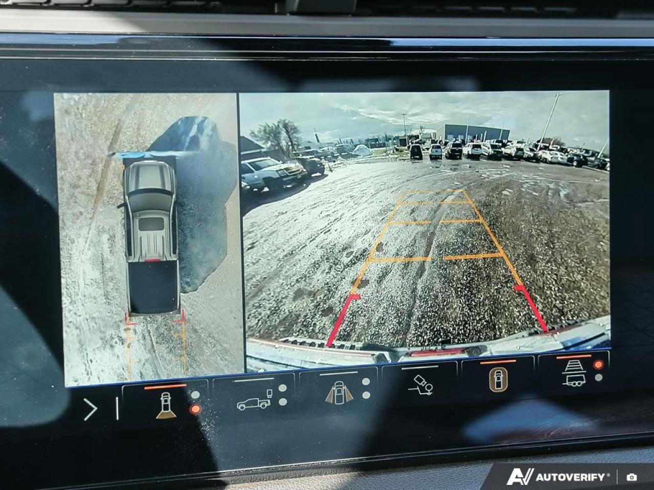 2025 GMC Sierra 1500 Crew Cab Standard Box 4-Wheel Drive AT4 Photo