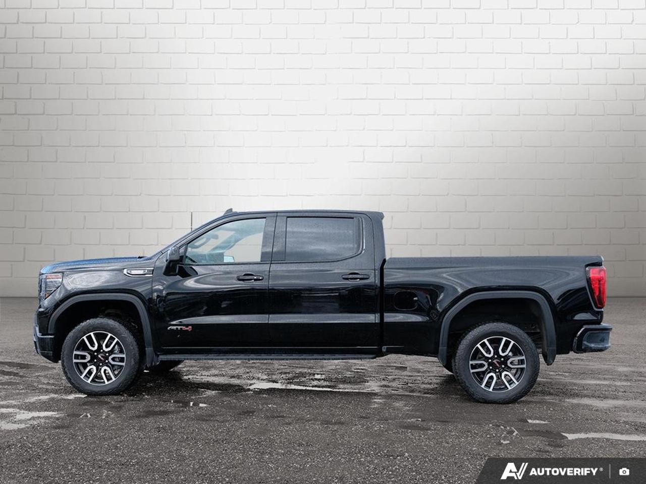 2025 GMC Sierra 1500 Crew Cab Standard Box 4-Wheel Drive AT4 Photo5