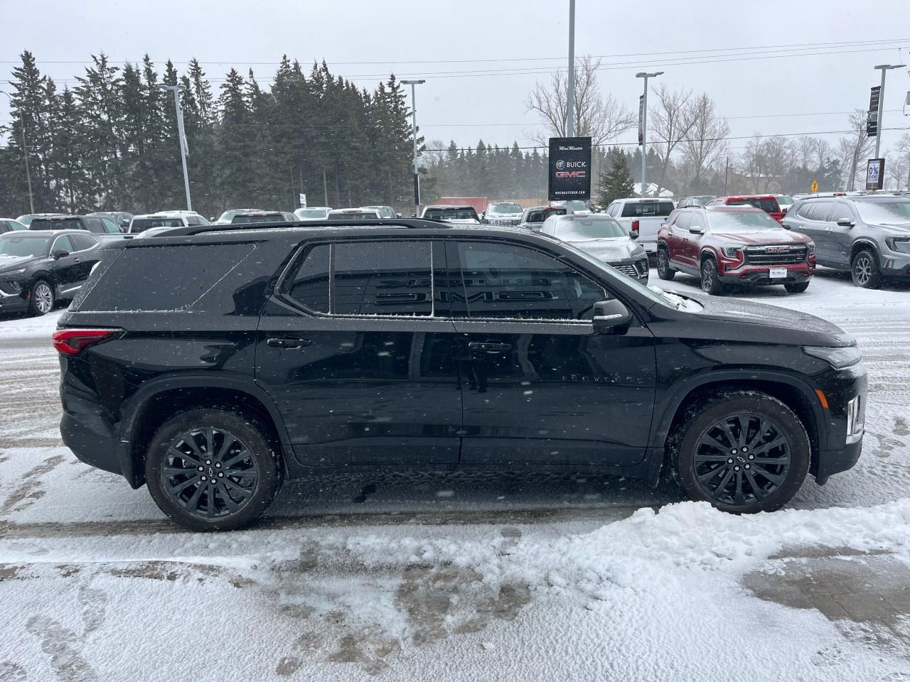 2023 Chevrolet Traverse AWD 4dr RS Photo