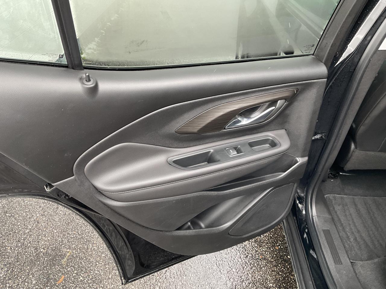 2022 GMC Terrain SLT All-wheel Drive Photo