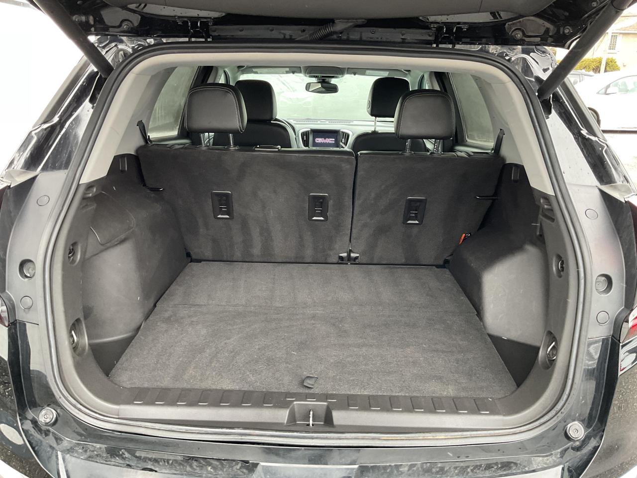 2022 GMC Terrain SLT All-wheel Drive Photo