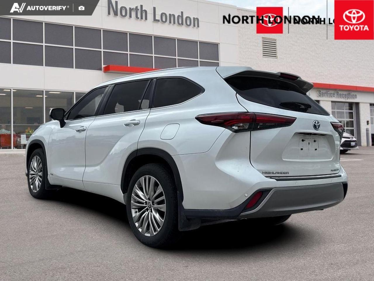 2024 Toyota Highlander Hybrid Limited 4dr All-Wheel Drive Photo3