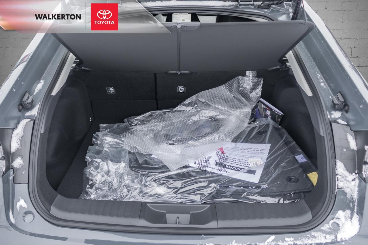 2026 Toyota Prius Plug-In Hybrid SE 5dr Hatchback Photo