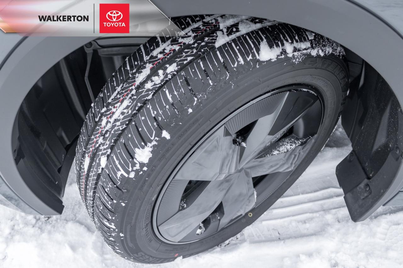 2026 Toyota Prius Plug-In Hybrid SE 5dr Hatchback Photo