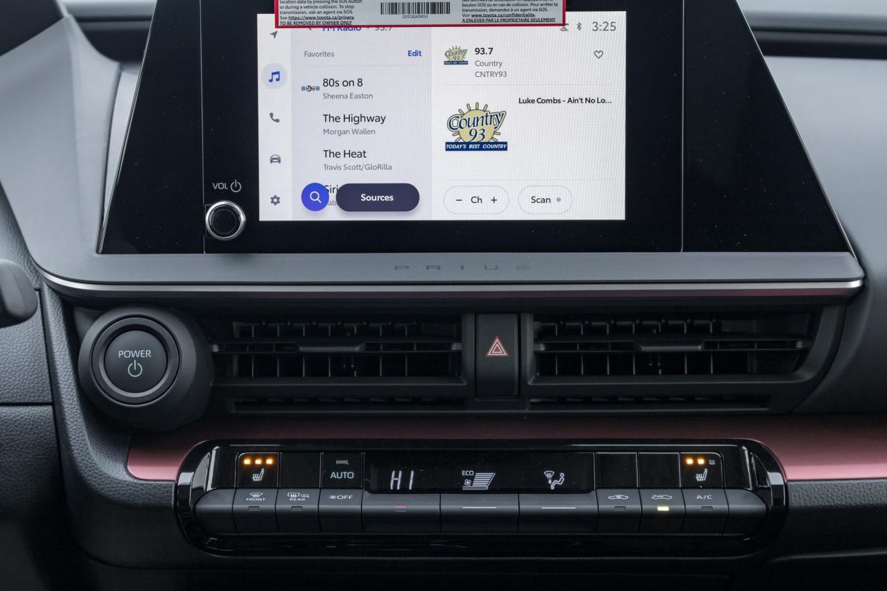 2026 Toyota Prius Plug-In Hybrid SE 5dr Hatchback Photo