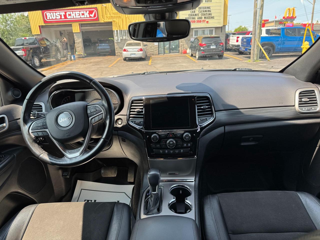 2021 Jeep Grand Cherokee Laredo 4dr 4x4 Photo