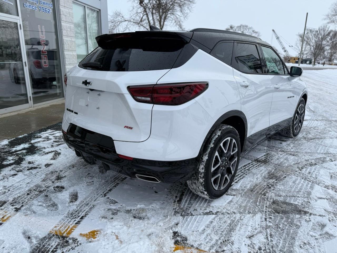 2025 Chevrolet Blazer RS 4dr All-Wheel Drive Photo