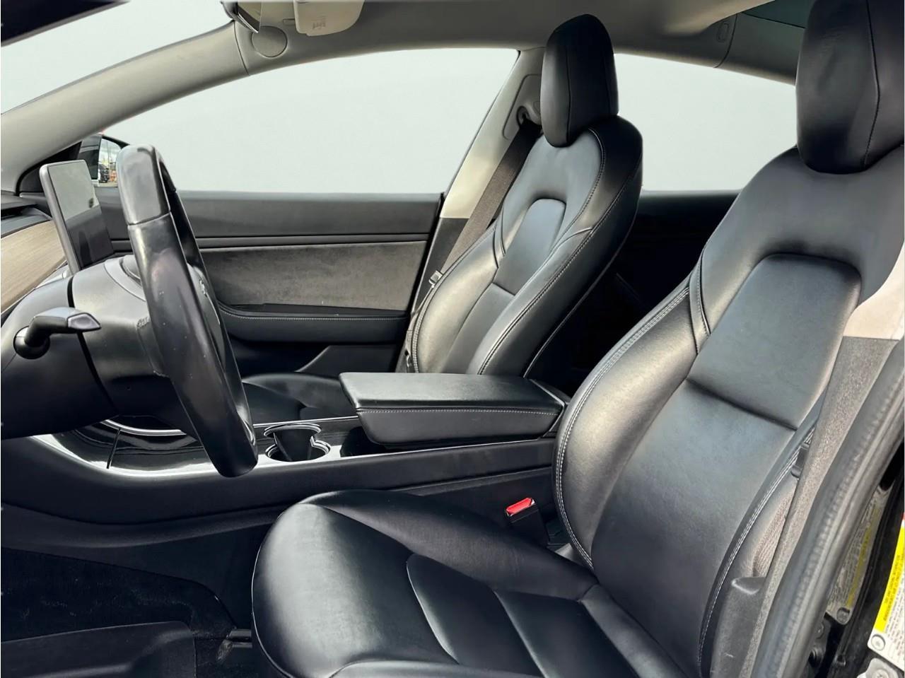 2018 Tesla Model 3  Photo