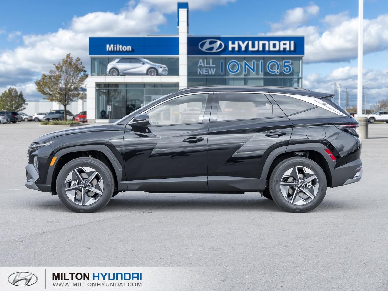 2026 Hyundai Tucson Preferred w/Trend Package 4dr All-Wheel Drive Photo2