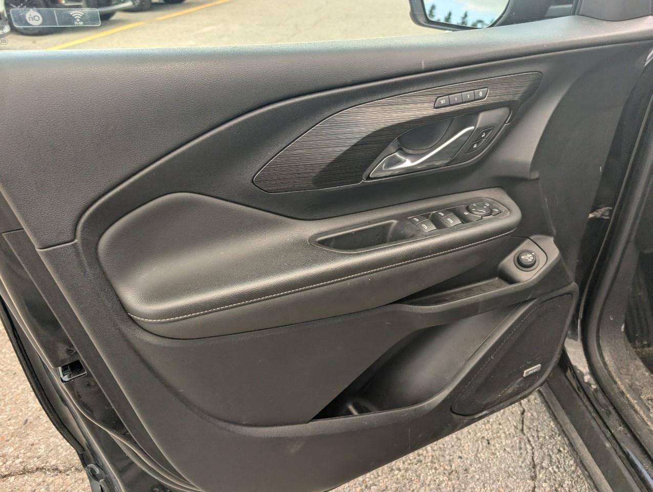 2022 GMC Terrain AWD SLT Photo