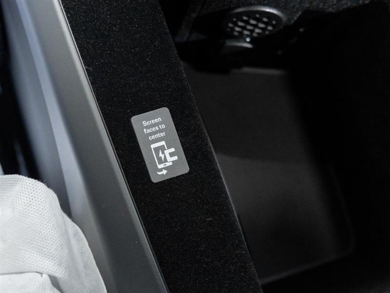 2025 Porsche Taycan  Photo