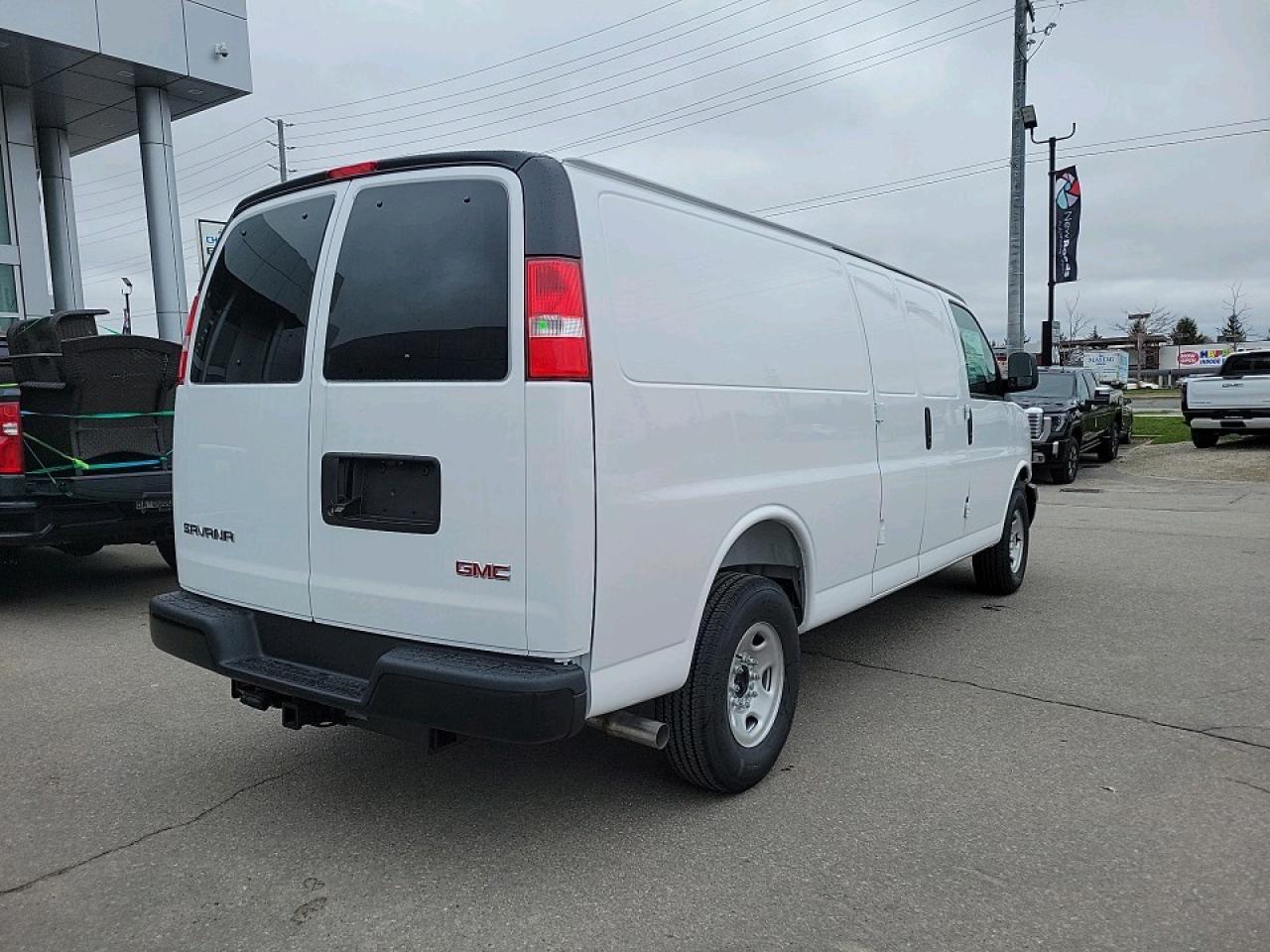 2025 GMC Savana 2500 Work Van Rear-Wheel Drive Extended Cargo Van Photo