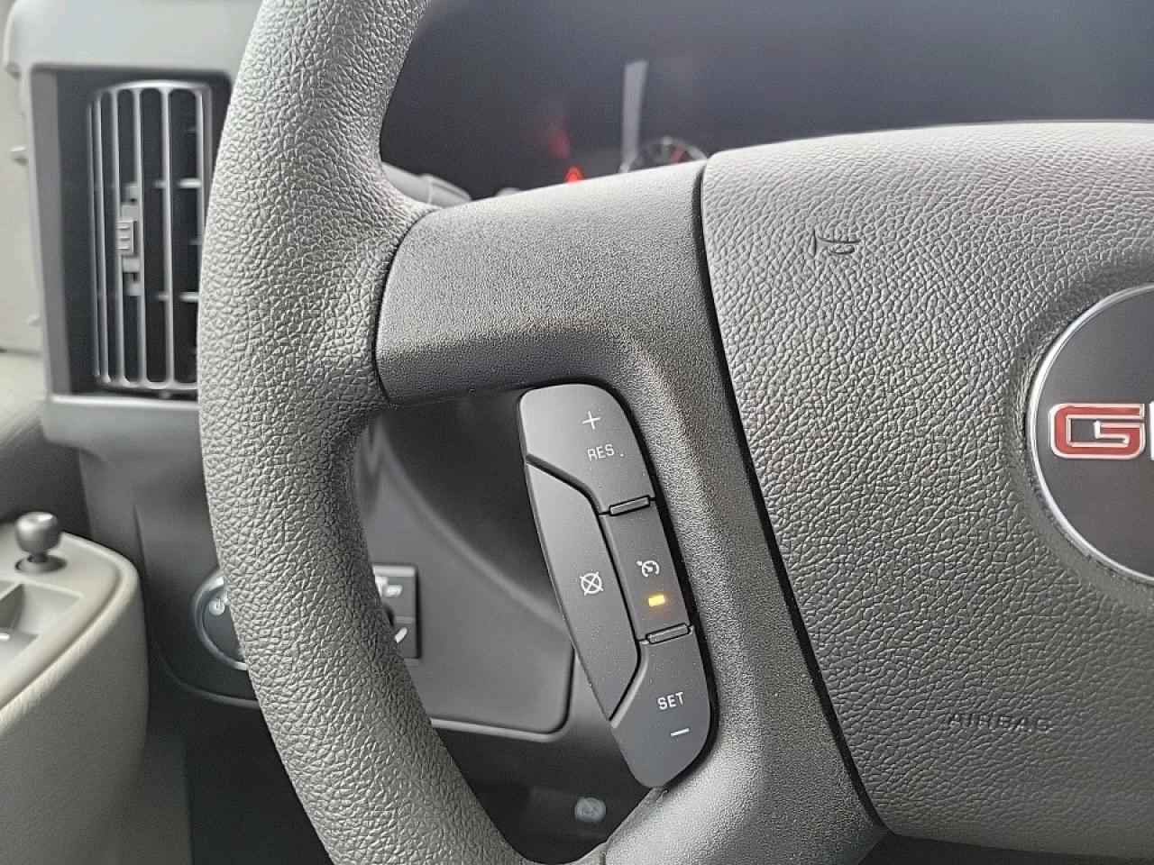 2025 GMC Savana 2500 Work Van Rear-Wheel Drive Extended Cargo Van Photo