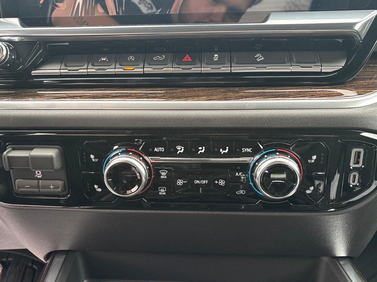 2026 GMC Sierra 1500 Crew Cab Standard Box 4-Wheel Drive Elevation Photo