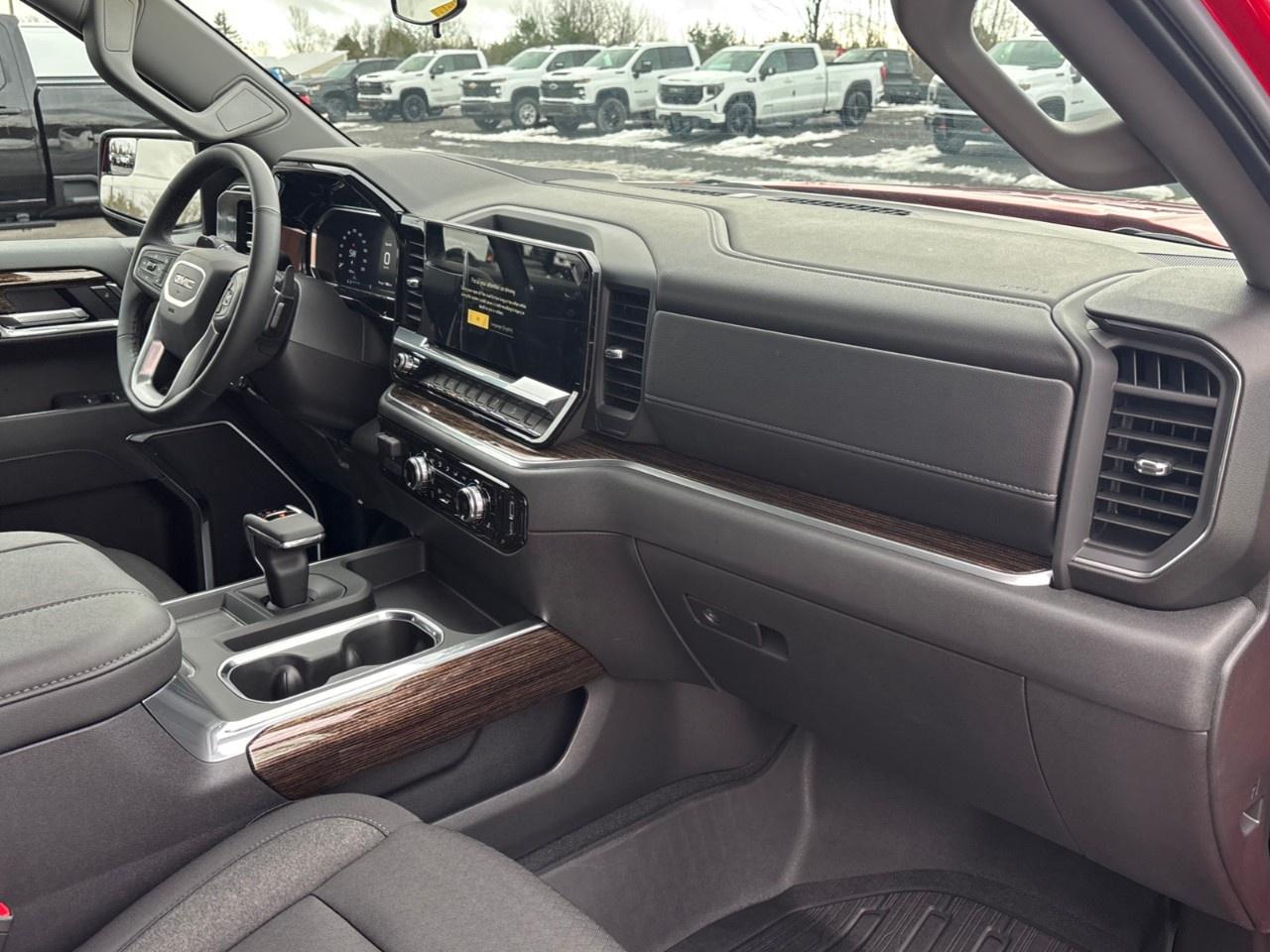 2026 GMC Sierra 1500 Crew Cab Standard Box 4-Wheel Drive Elevation Photo