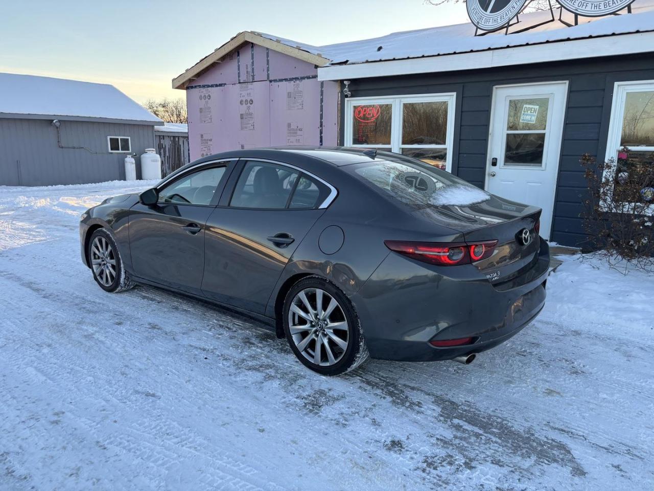 2020 Mazda 3  Photo3