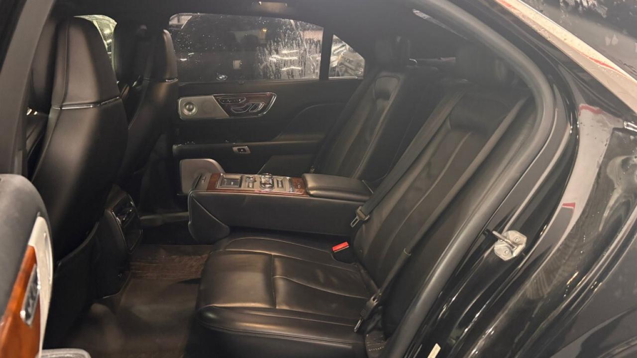 2017 Lincoln Continental Reserve AWD/Leather/NAVI/Sunroof/Adaptive Cruise C Photo4