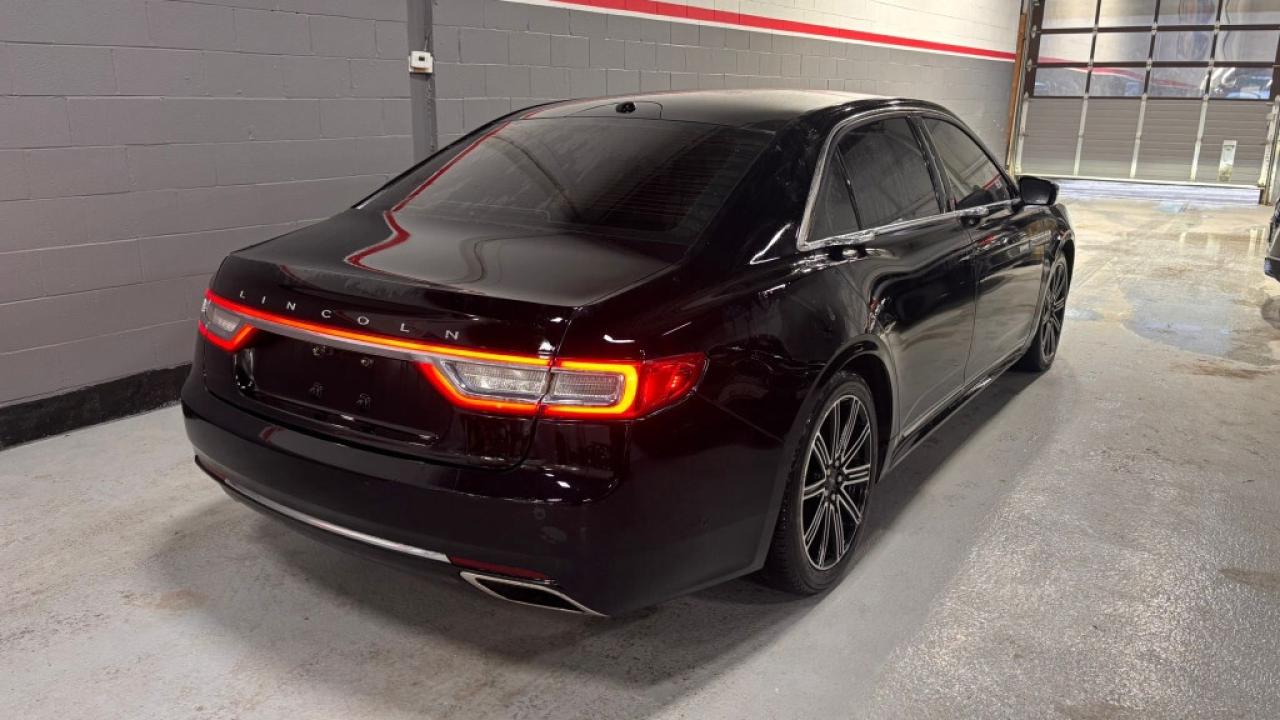 2017 Lincoln Continental Reserve AWD/Leather/NAVI/Sunroof/Adaptive Cruise C Photo
