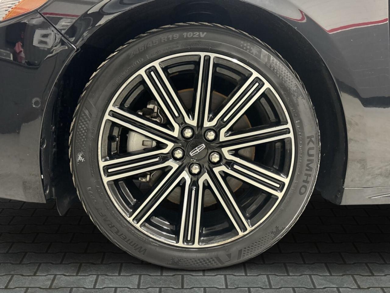 2017 Lincoln Continental Reserve AWD/Leather/NAVI/Sunroof/Adaptive Cruise C Photo