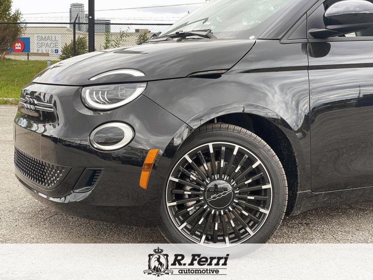 2025 Fiat 500E Base 2dr Hatchback Photo