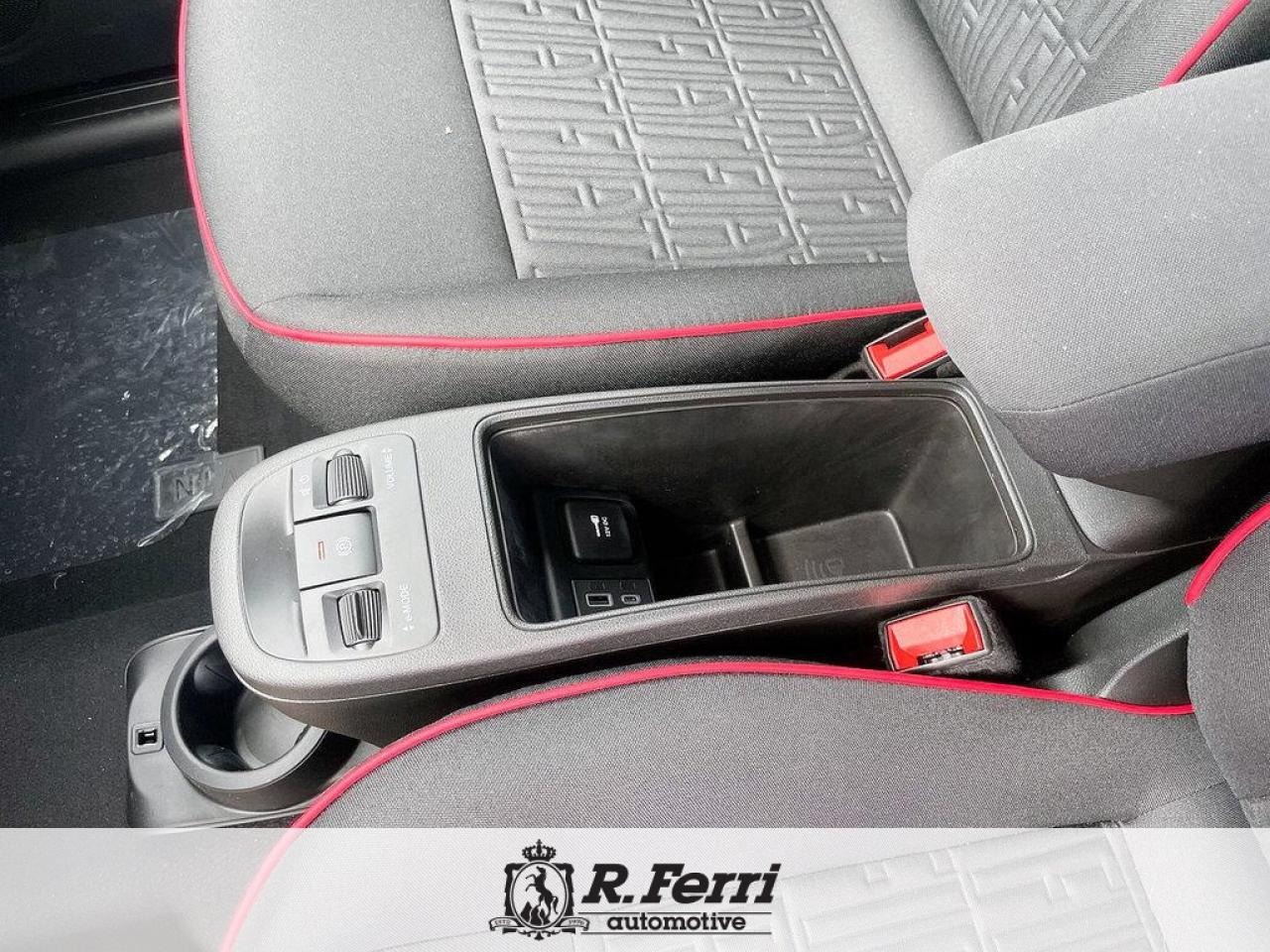 2025 Fiat 500E Base 2dr Hatchback Photo