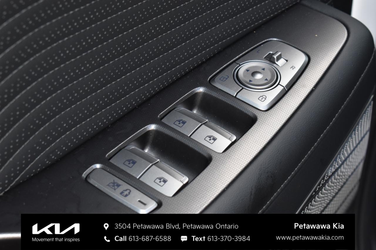 2025 Hyundai PALISADE Ultimate Calligraphy Night 4dr All-Wheel Drive Photo