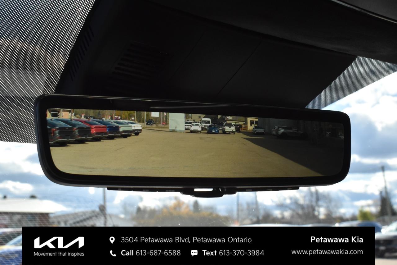 2025 Hyundai PALISADE Ultimate Calligraphy Night 4dr All-Wheel Drive Photo