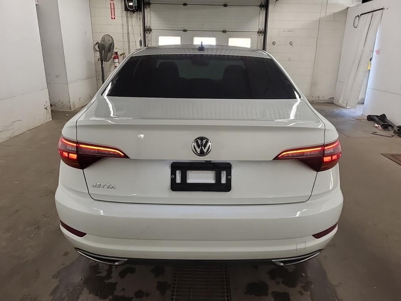 2019 Volkswagen Jetta Execline Automatic Photo