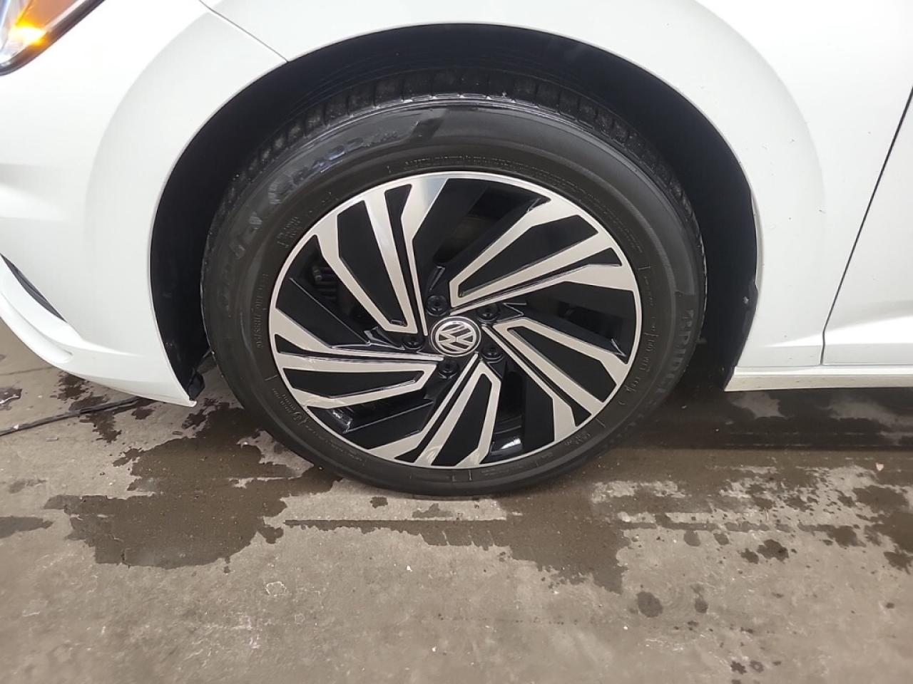2019 Volkswagen Jetta Execline Automatic Photo