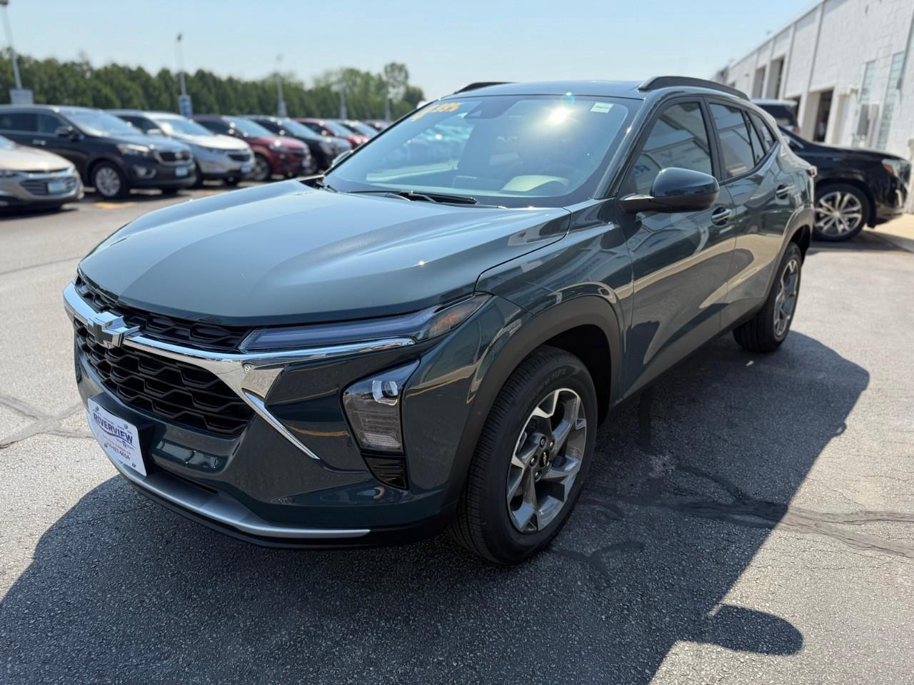 2025 Chevrolet Trax LT 4dr Front-Wheel Drive Photo