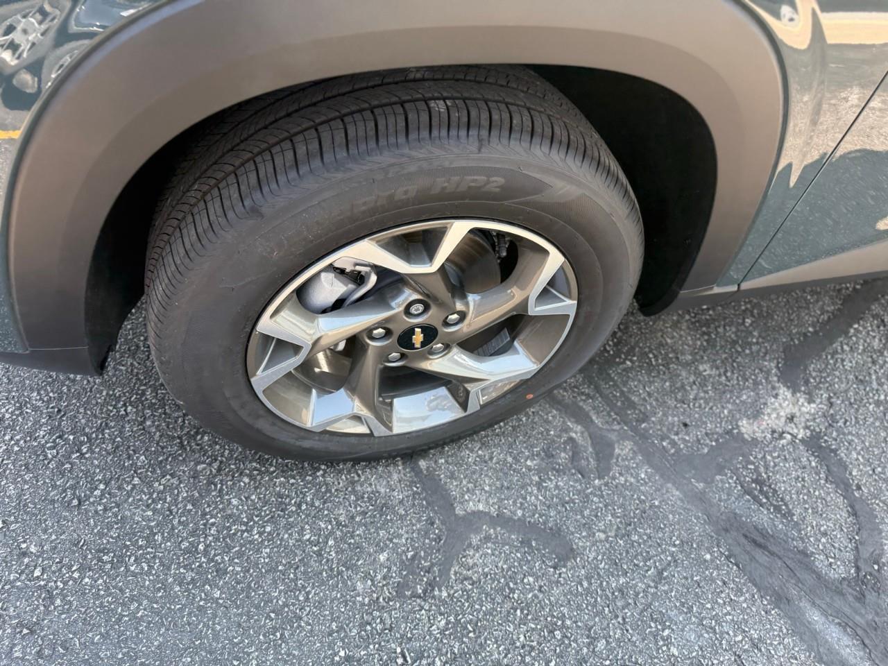 2025 Chevrolet Trax LT 4dr Front-Wheel Drive Photo