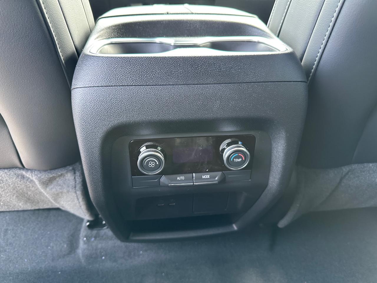 2025 Buick Enclave Sport Touring 4dr All-Wheel Drive Photo