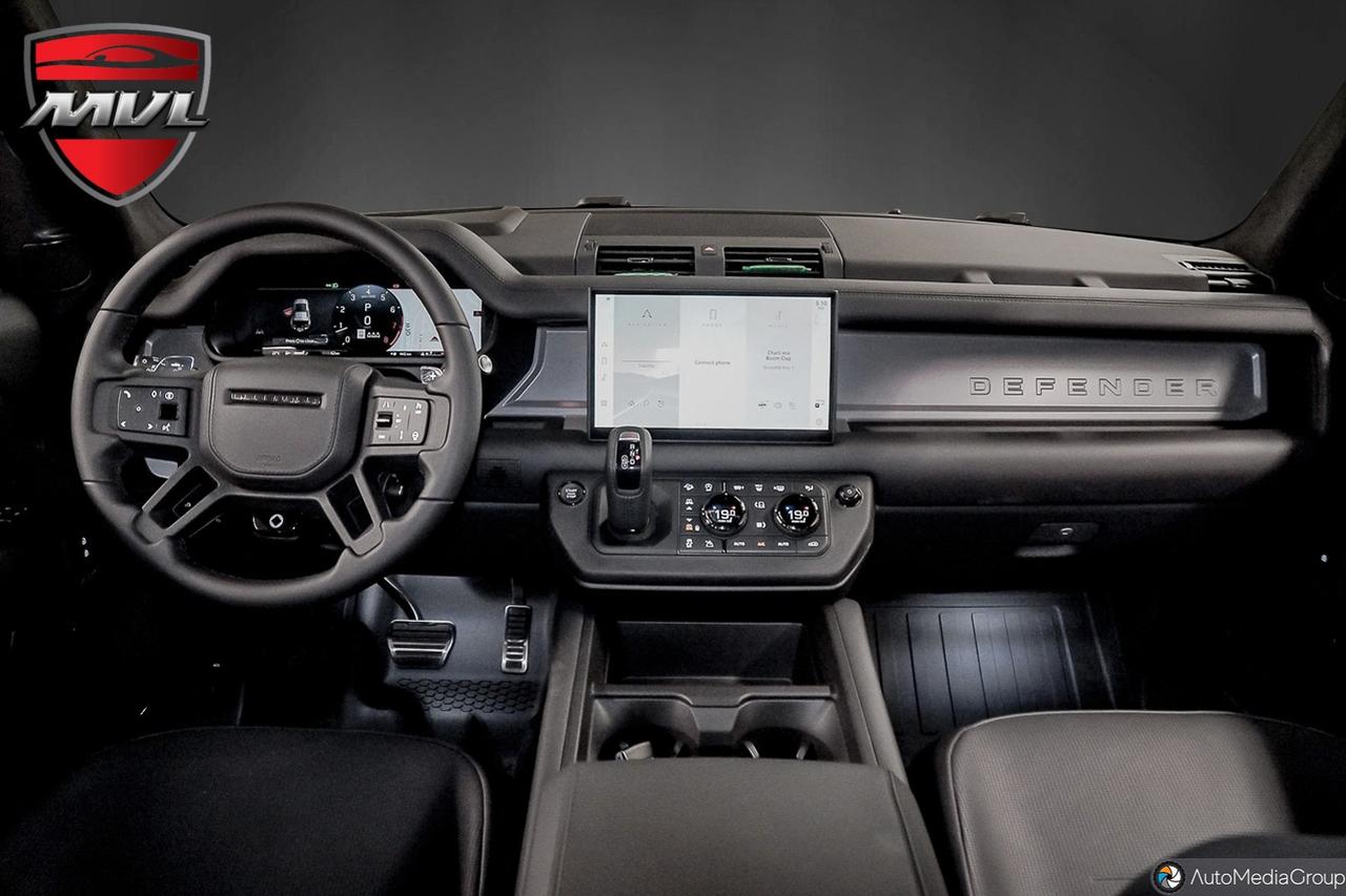 2025 Land Rover Defender P635 OCTA 4dr All-Wheel Drive 110 Photo