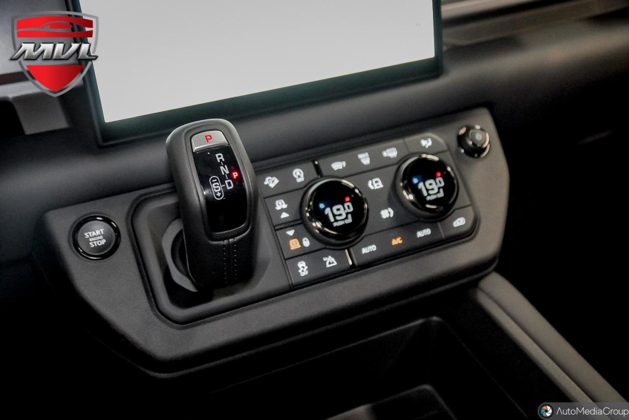 2025 Land Rover Defender P635 OCTA 4dr All-Wheel Drive 110 Photo