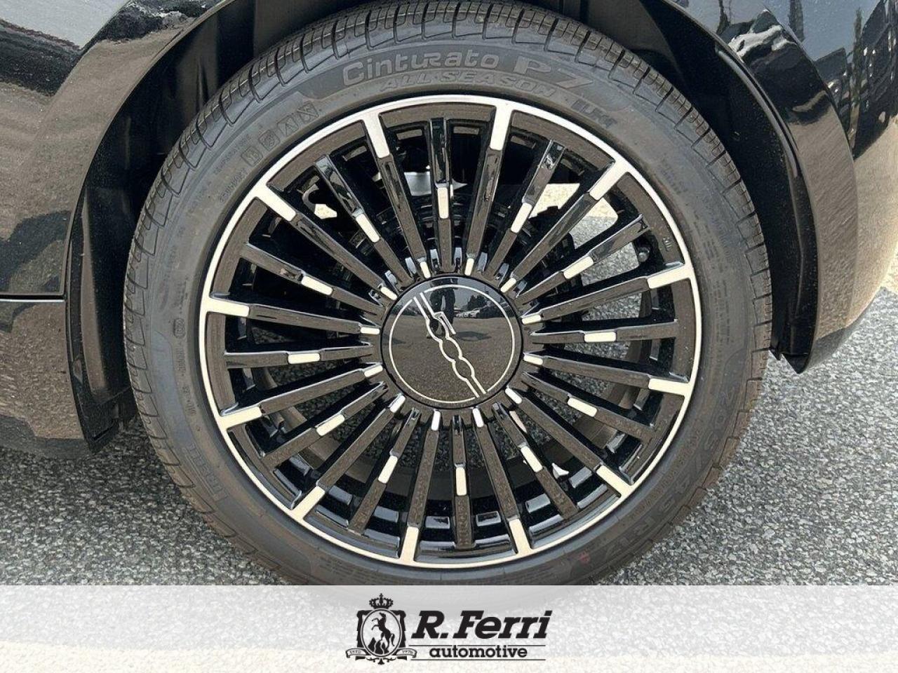 2025 Fiat 500E Base 2dr Hatchback Photo