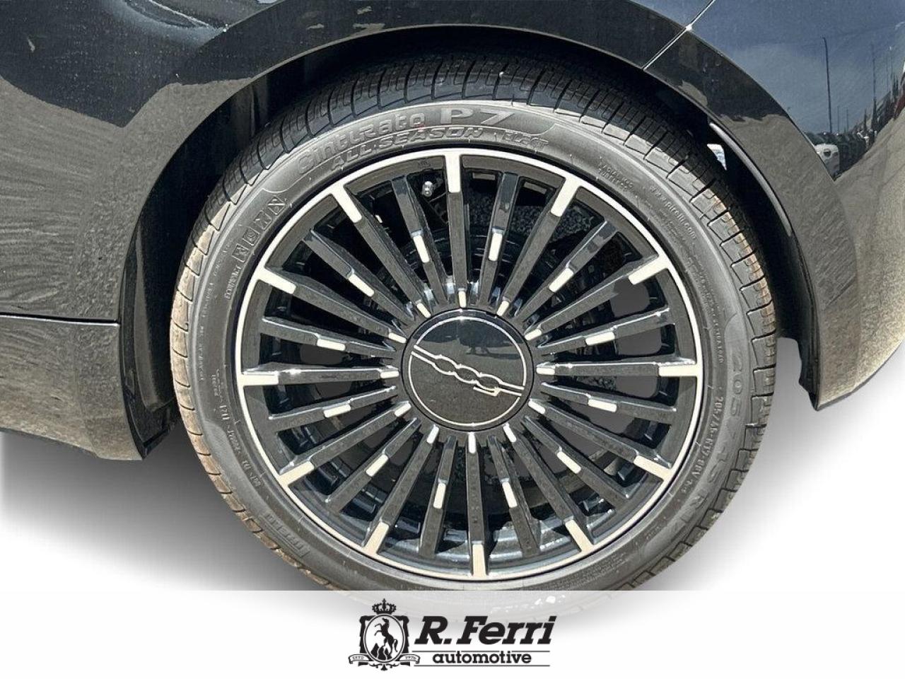 2025 Fiat 500E Base 2dr Hatchback Photo